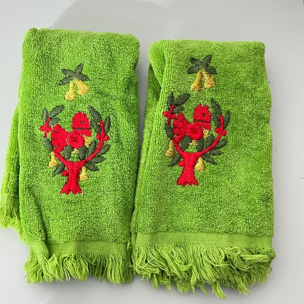 Cannon Hand Towels  Green White Vintage Christmas Reindeer Partridge 4pc